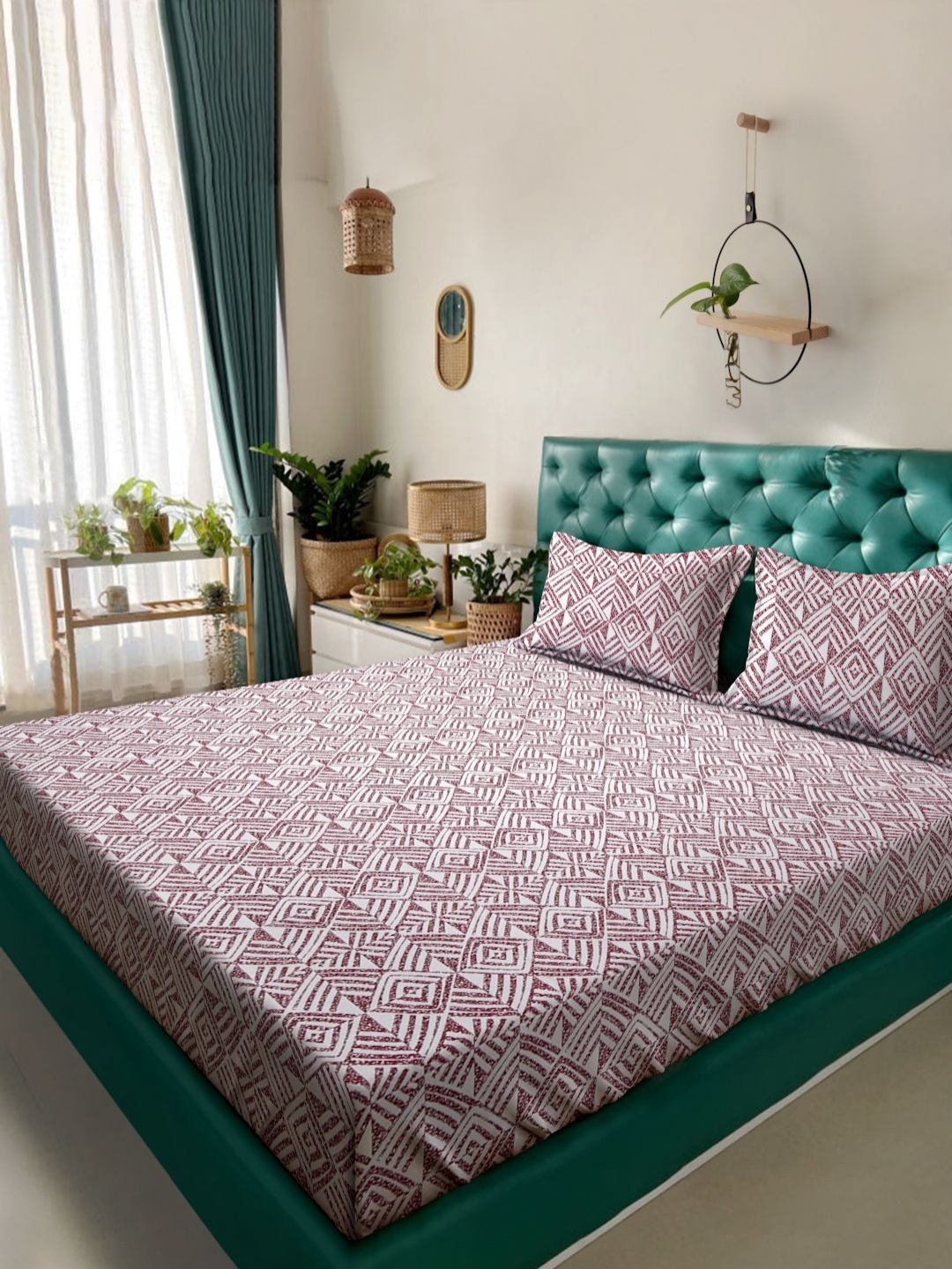 

HOSTA HOMES White & Pink Geometric Printed 300 TC King Bedsheet Set 2.54 m X 2.74 m