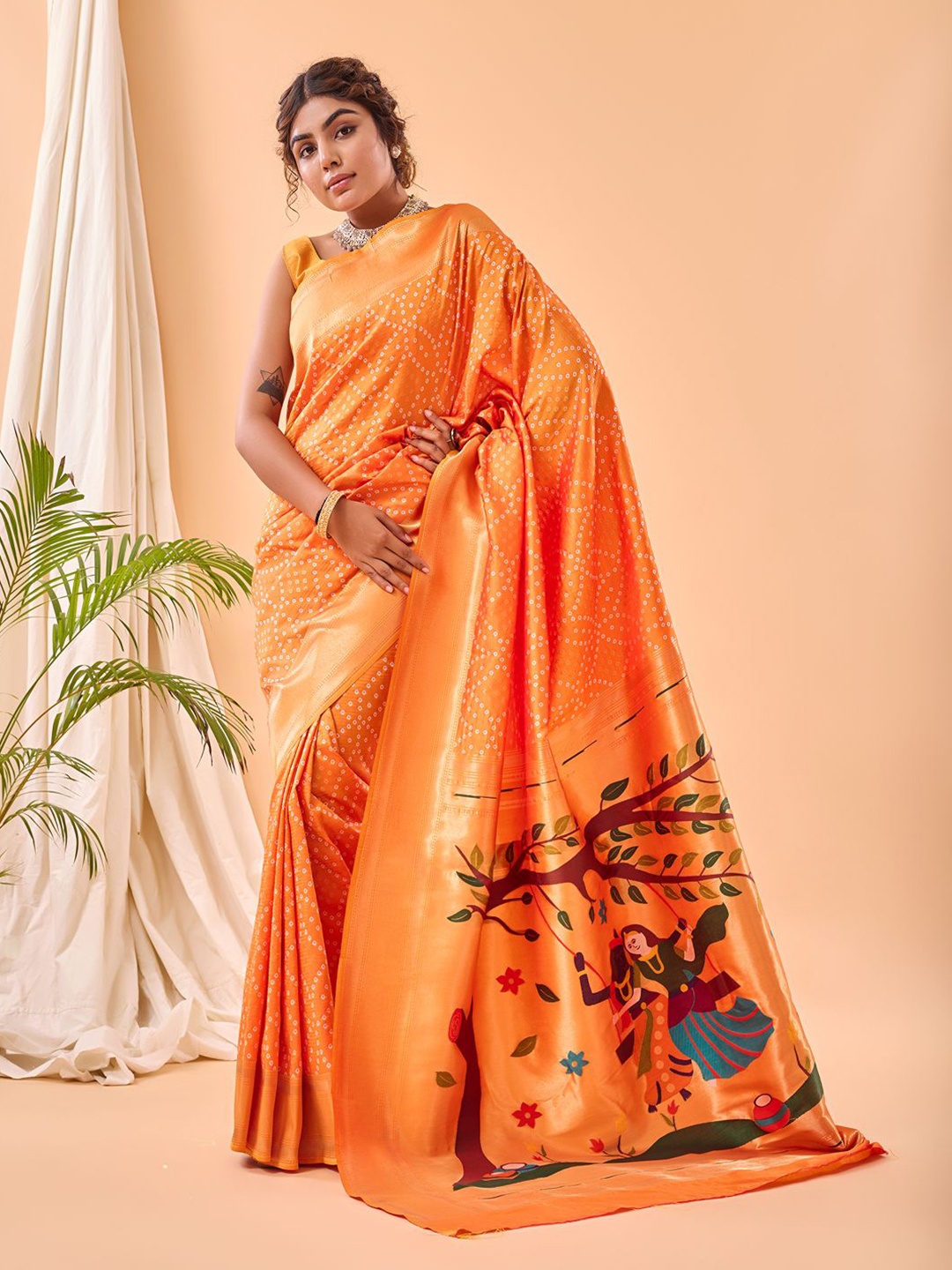 

TORONFRAS Women Ethnic Motifs Zari Paithani Saree, Orange
