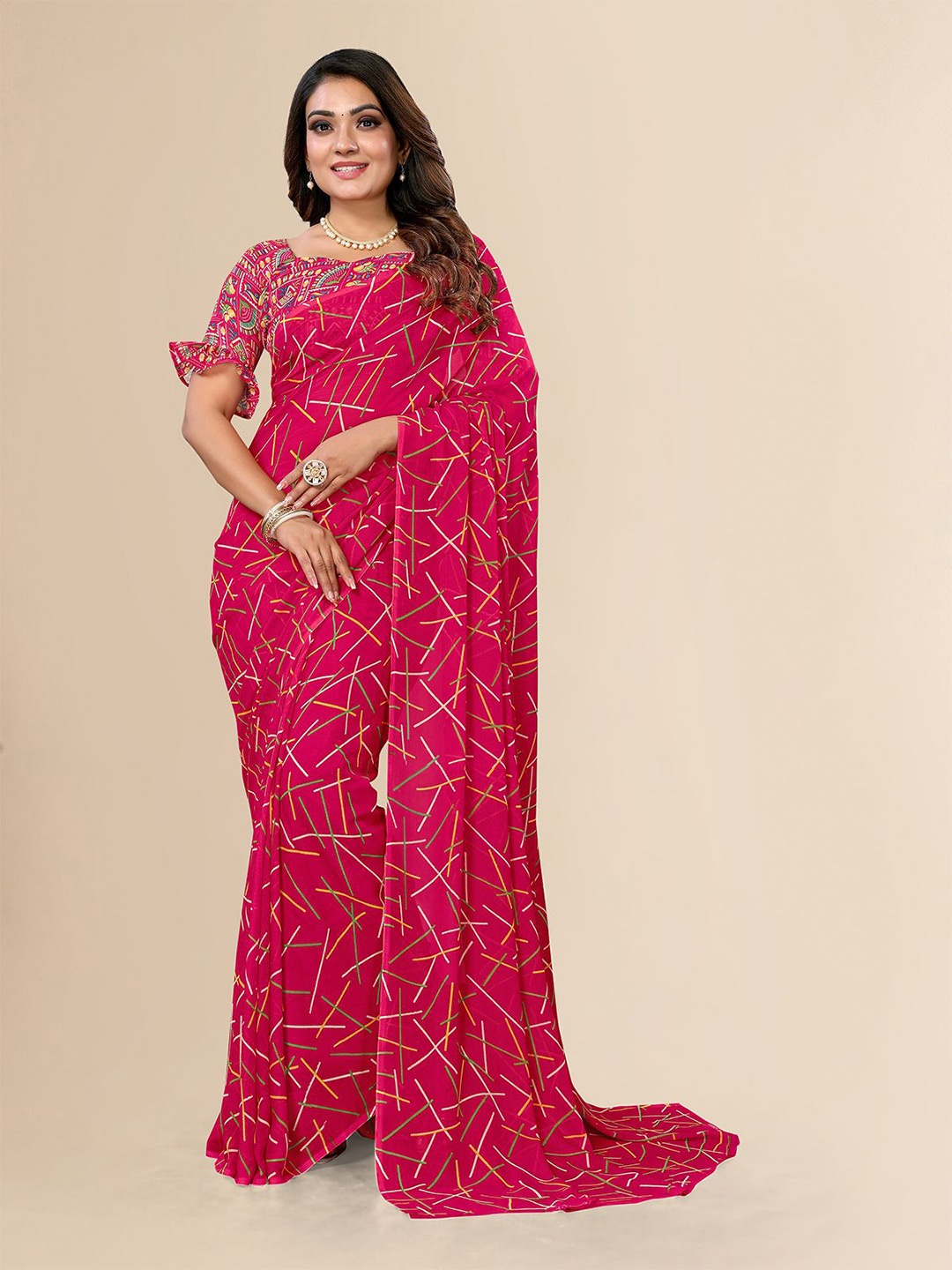 

Moda Rapido Abstract Printed Saree, Pink