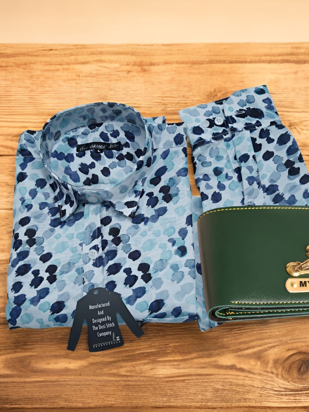 

Anikmart Abstract Printed Spread Collar Cotton Shirt And Leather Wallet, Blue