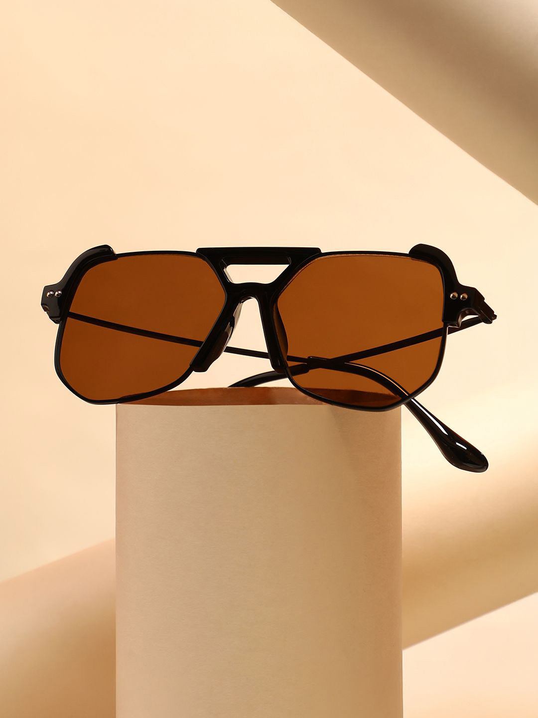 

French Accent Men Aviator Sunglasses with Polarised Lens SW25_FASG1109, Black