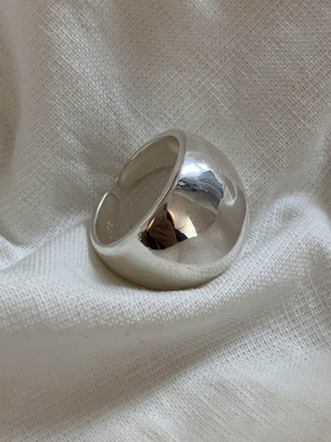 

StyleCast Elegant Silver-Toned Adjustable Finger Ring