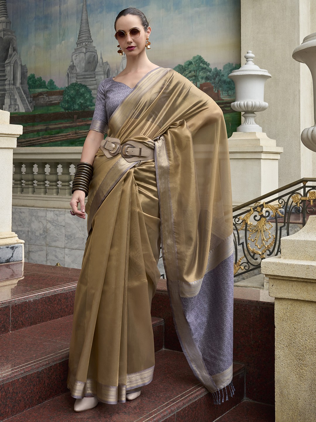 

Panzora Woven Design Zari Tissue Saree, Gold