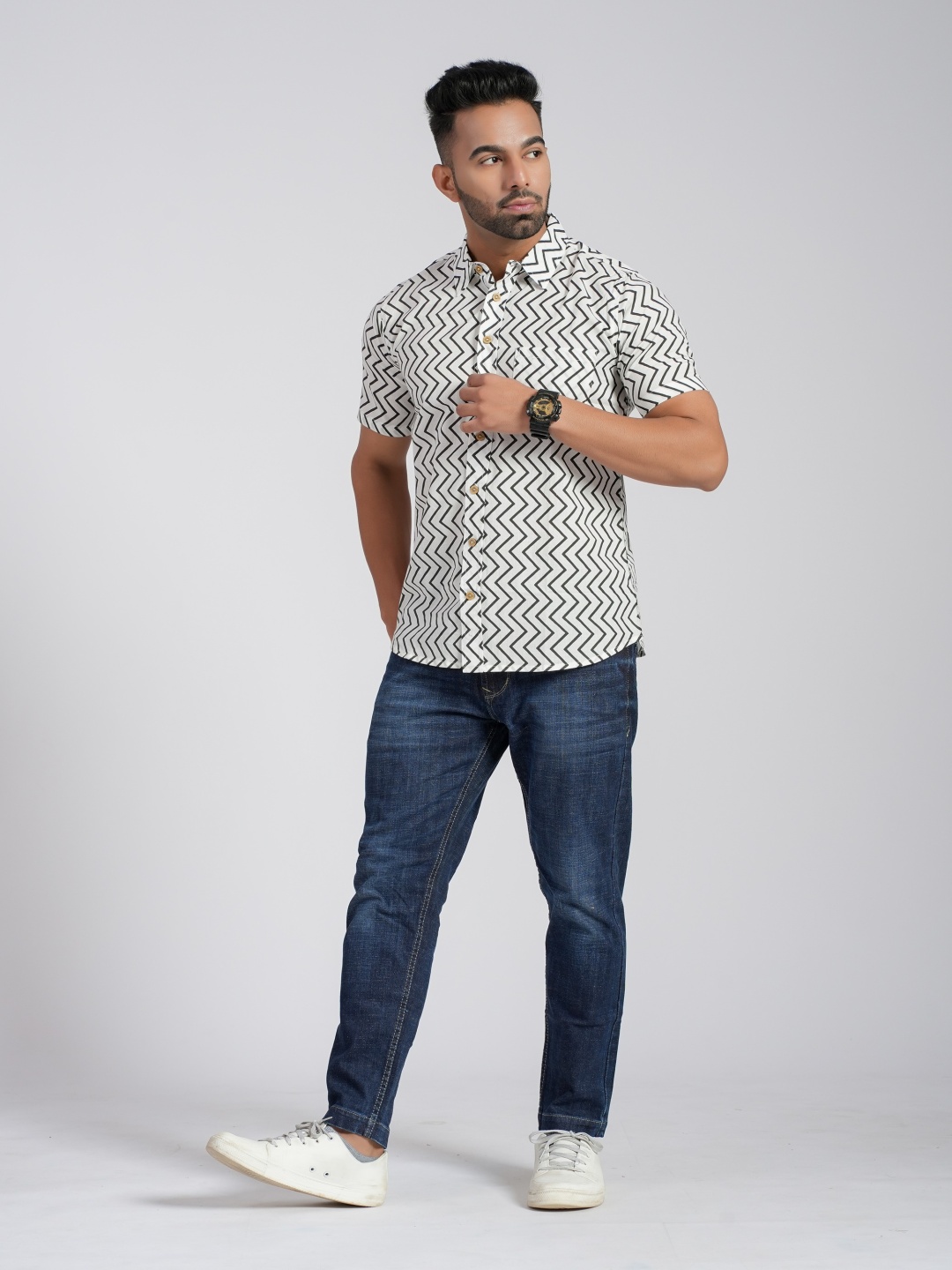 

Cotton Curio Men Comfort Opaque Printed Casual Shirt, Black