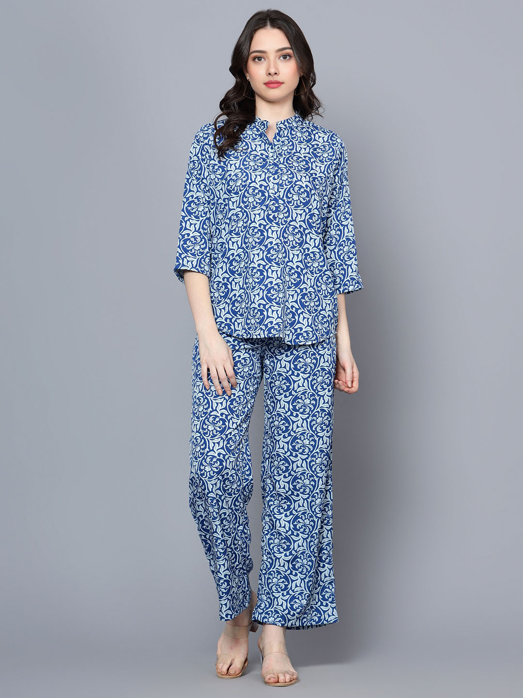 

StyleCast Blue Floral Printed Mandarin Collar Tunic And Trousers