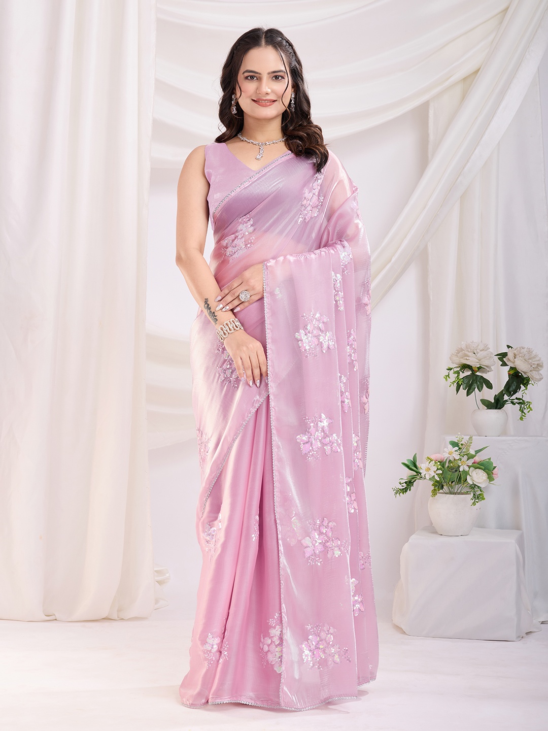 

HERE&NOW Floral Embroidered Saree, Mauve