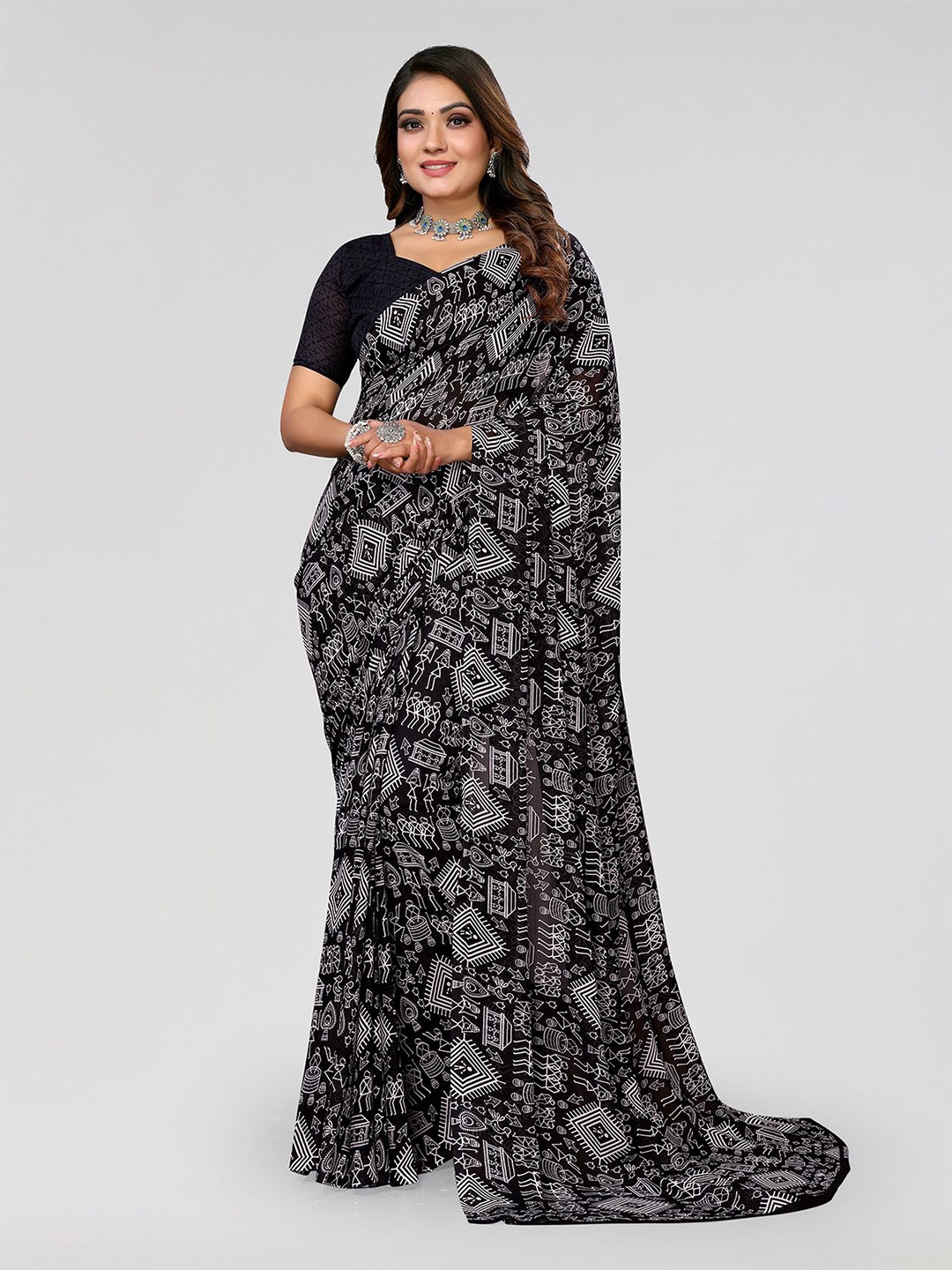 

Moda Rapido Warli Printed Saree, Black