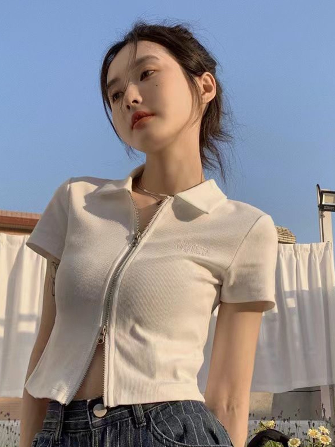 

StyleCast x Revolte Women Shirt Collar Crop Top, White