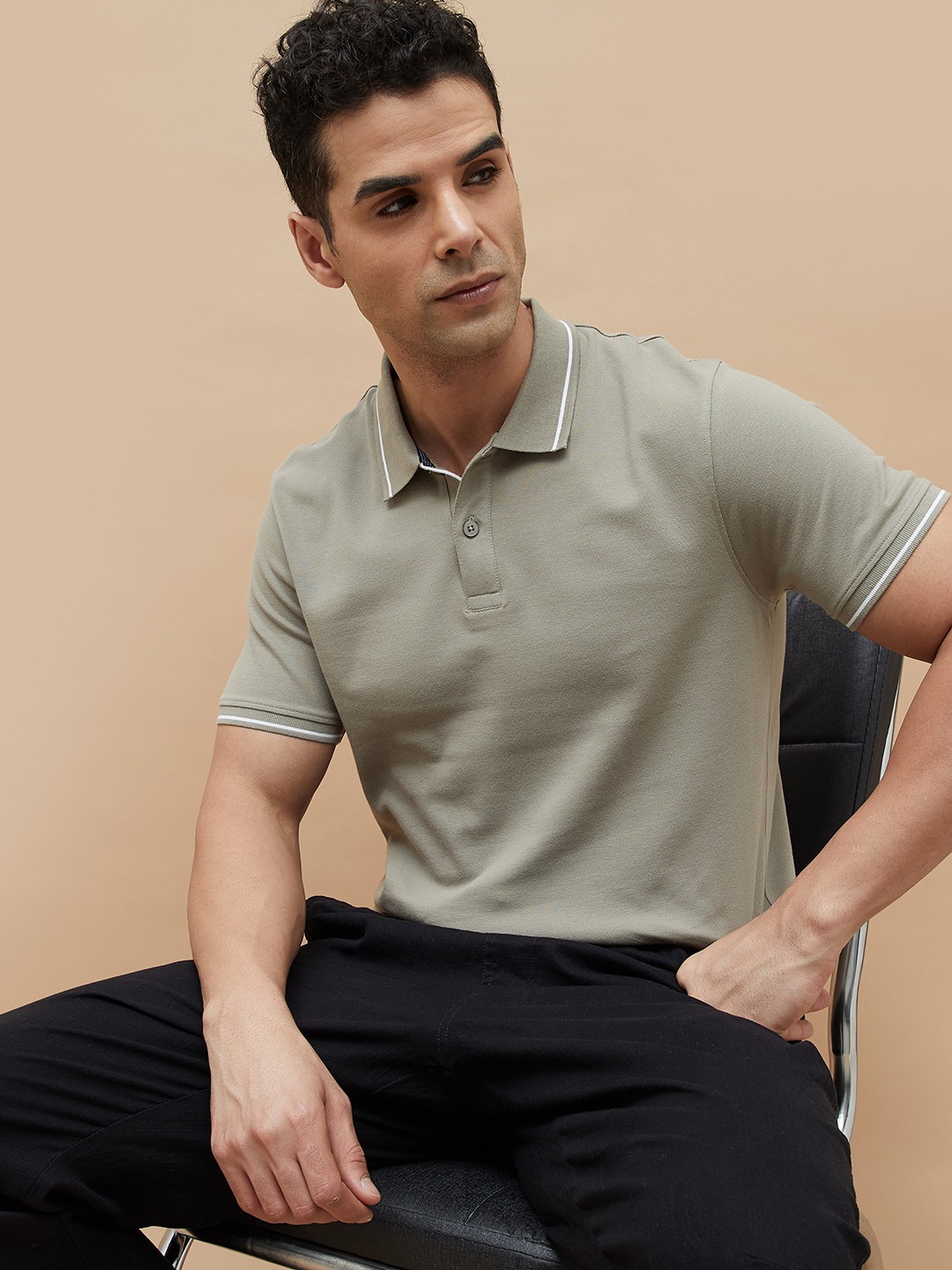 

CODE by Lifestyle Men Solid Polo Collar Cotton T-shirt, Green