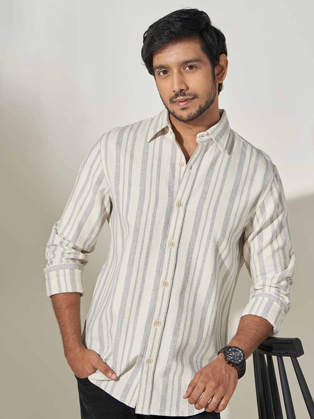 

PINK SUPPLY Men Classic Relaxed Fit Spread Collar Vertical Striped Cotton Casual Shirt, Cream