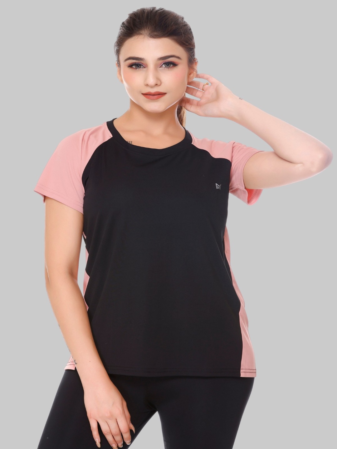 

White Moon Women Colourblocked Round NeckT-shirt, Black