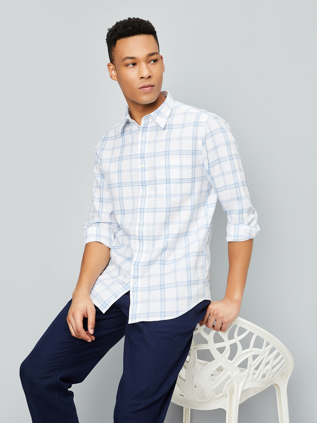 

max Men Opaque Checked Casual Shirt, White