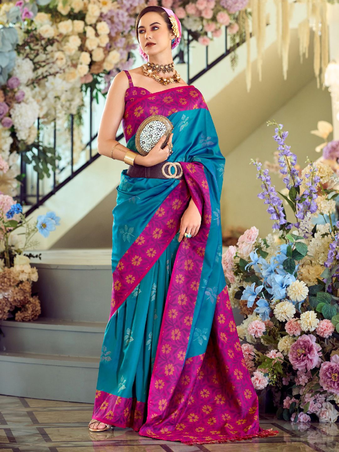 

Panzora Woven Design Zari Ikat Saree, Blue