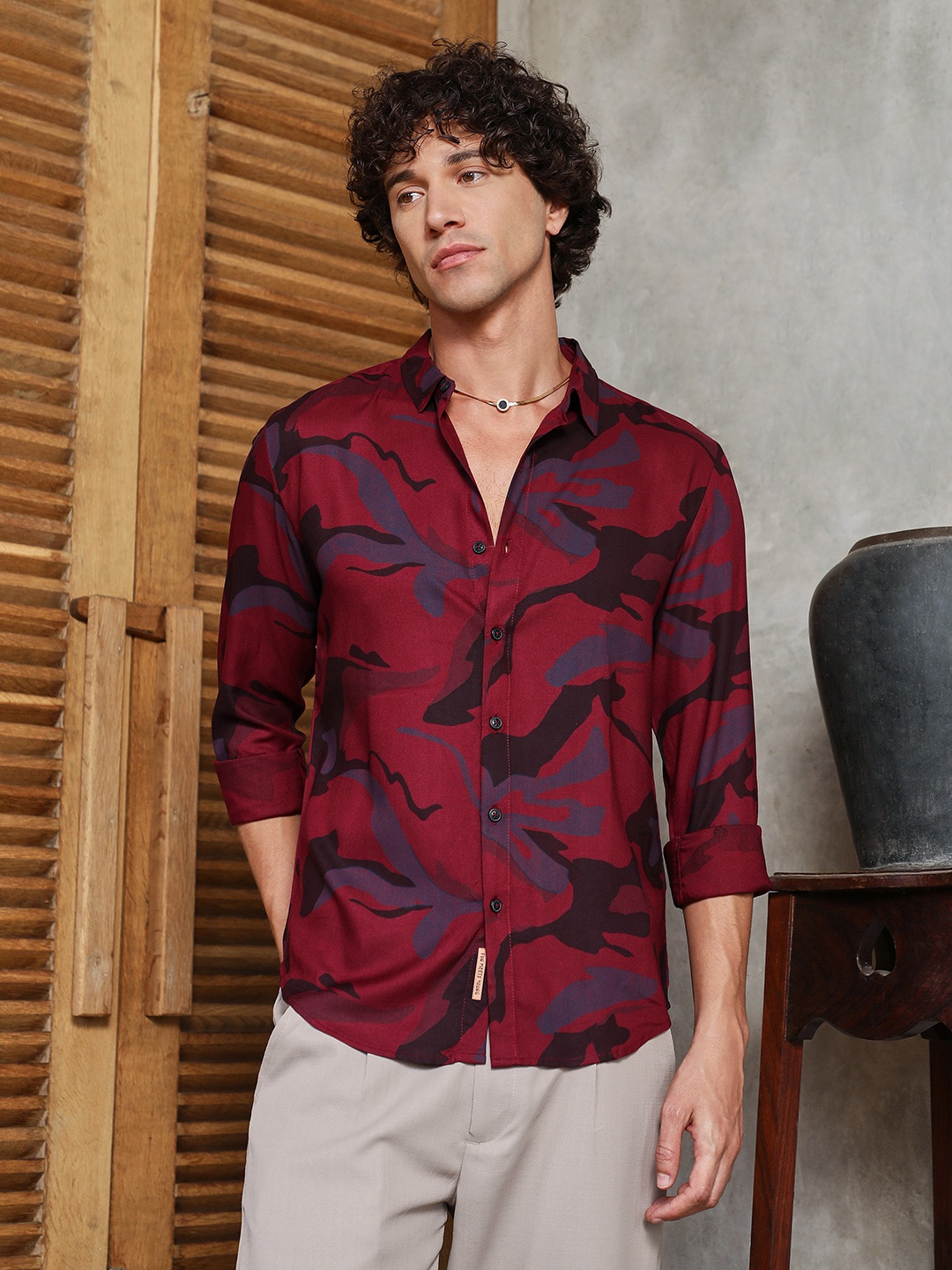 

Campus Sutra Men Comfort Opaque Printed Casual Shirt, Red