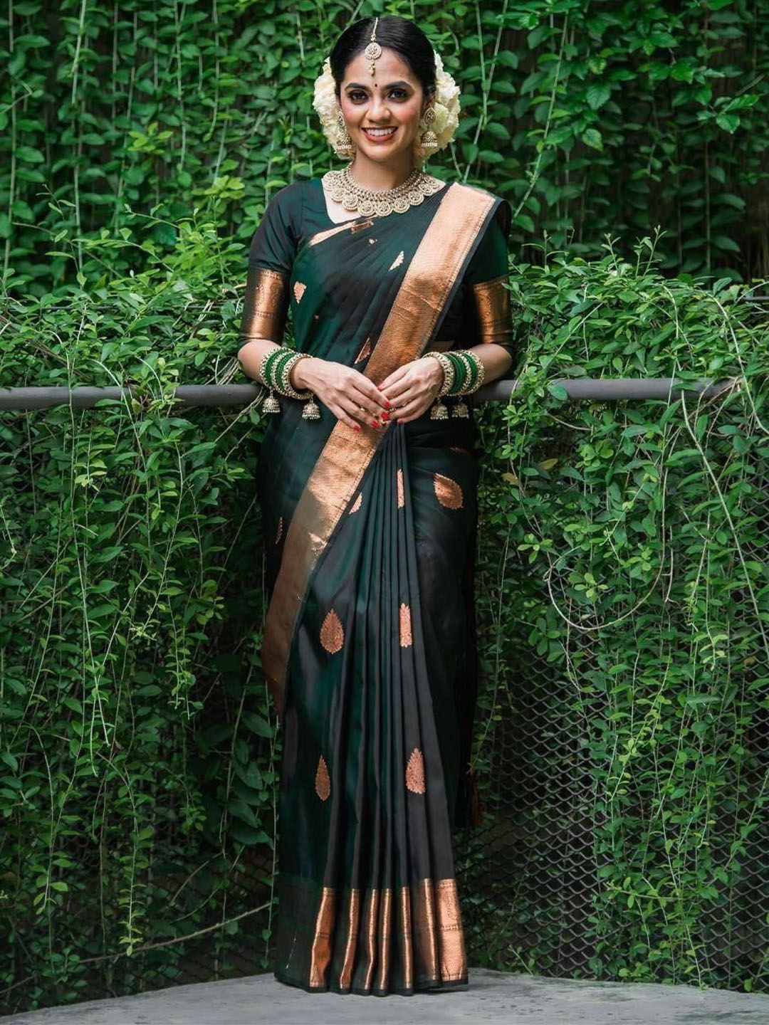 

bansari textiles Woven Design Zari Kota Saree, Green