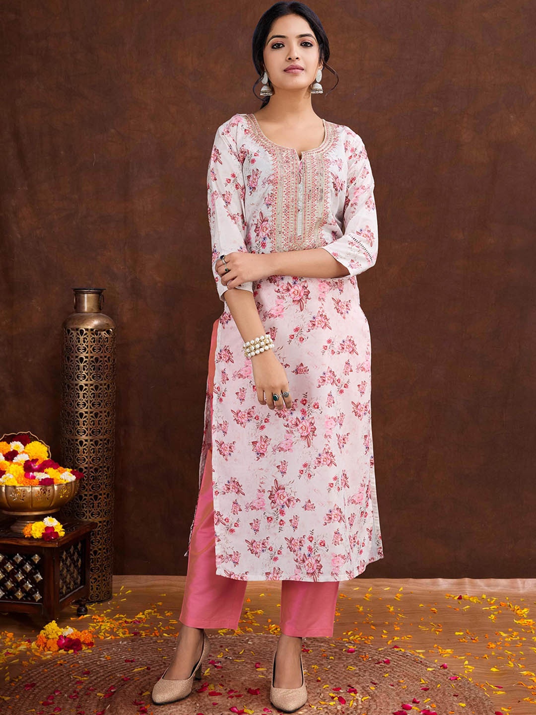 

SUAAC Floral Printed Zari Work Straight Kurta, White