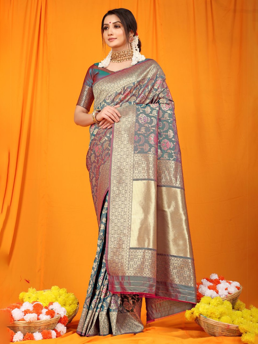

Amirat Woven Design Zari Pure Silk Banarasi Saree, Teal