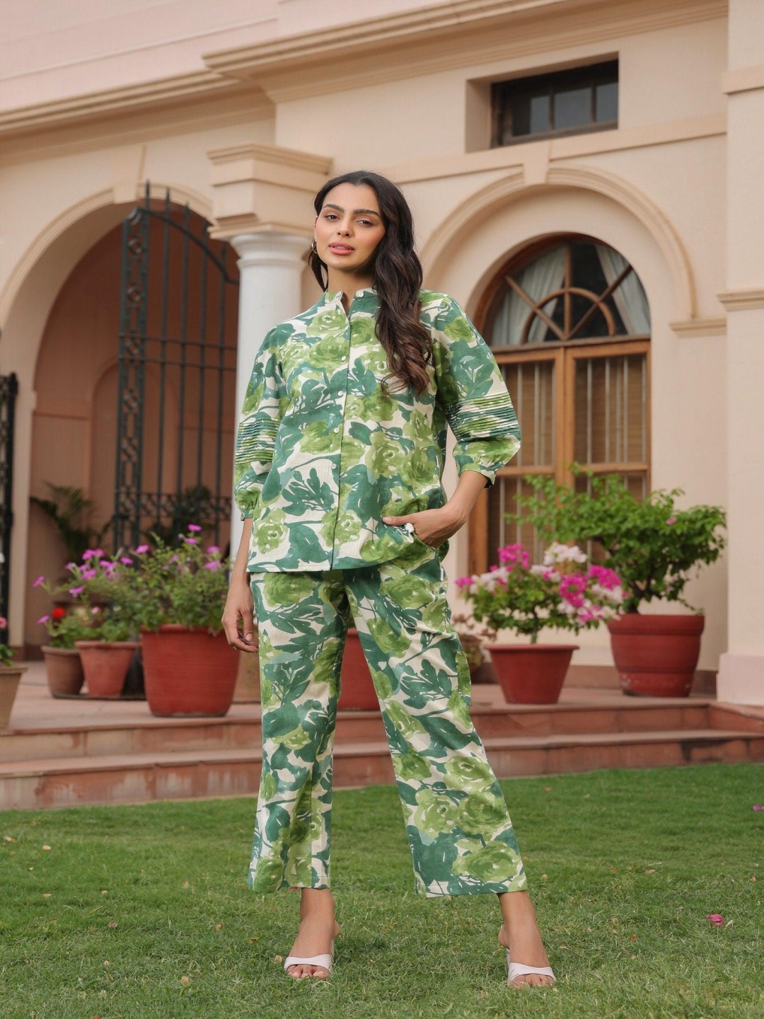 

JISORA Floral Printed Mandarin Collar Cotton Co-Ords Set, Green