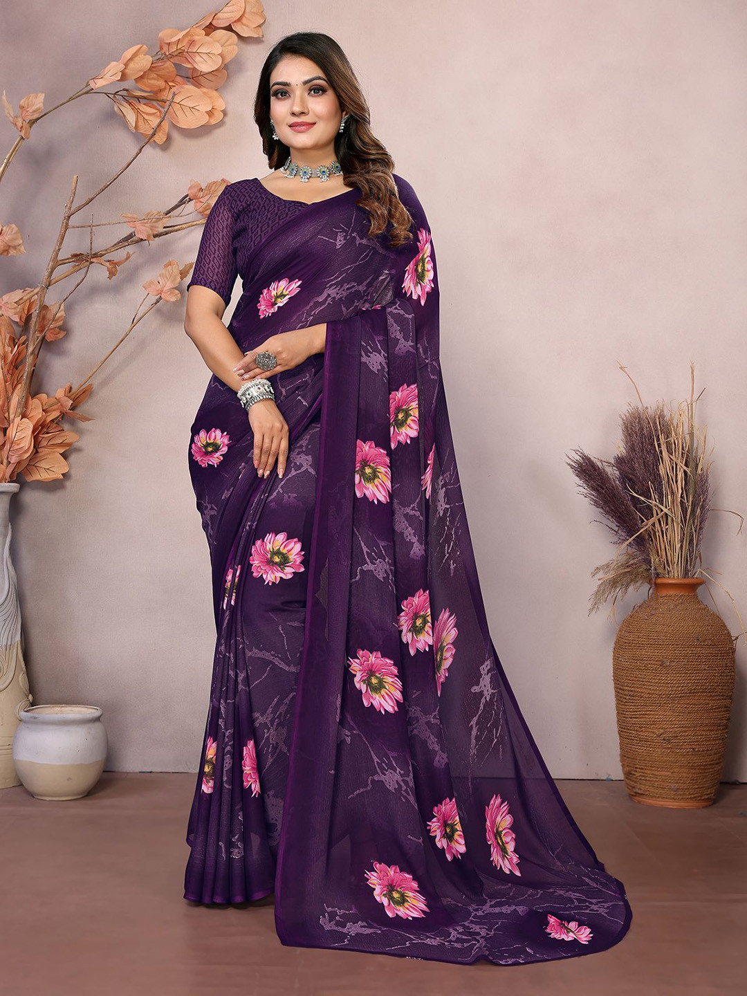 

Moda Rapido Floral Printed Saree, Purple