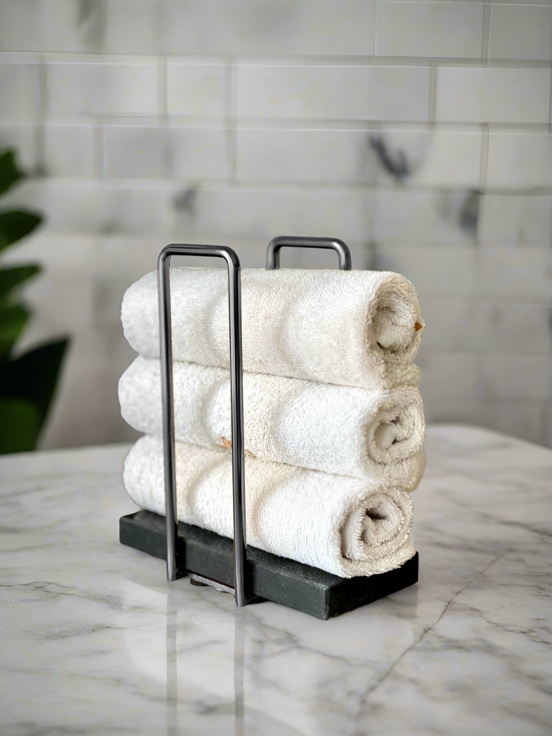 

Mason Home Black Marble Towel Holder