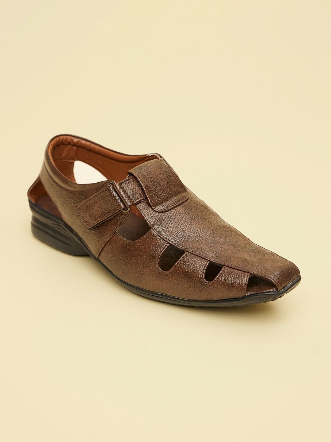 

Manyavar Men Ethnic Shoe-Style Sandals, Brown