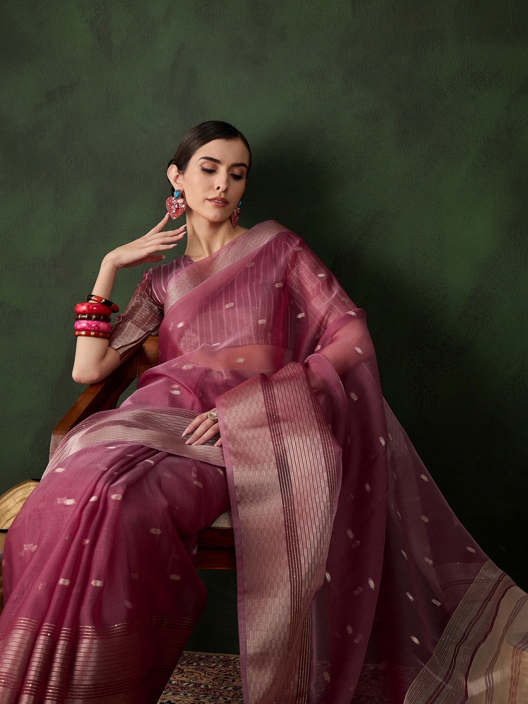 

DEVATITHI Woven Design Zari Organza Saree, Magenta
