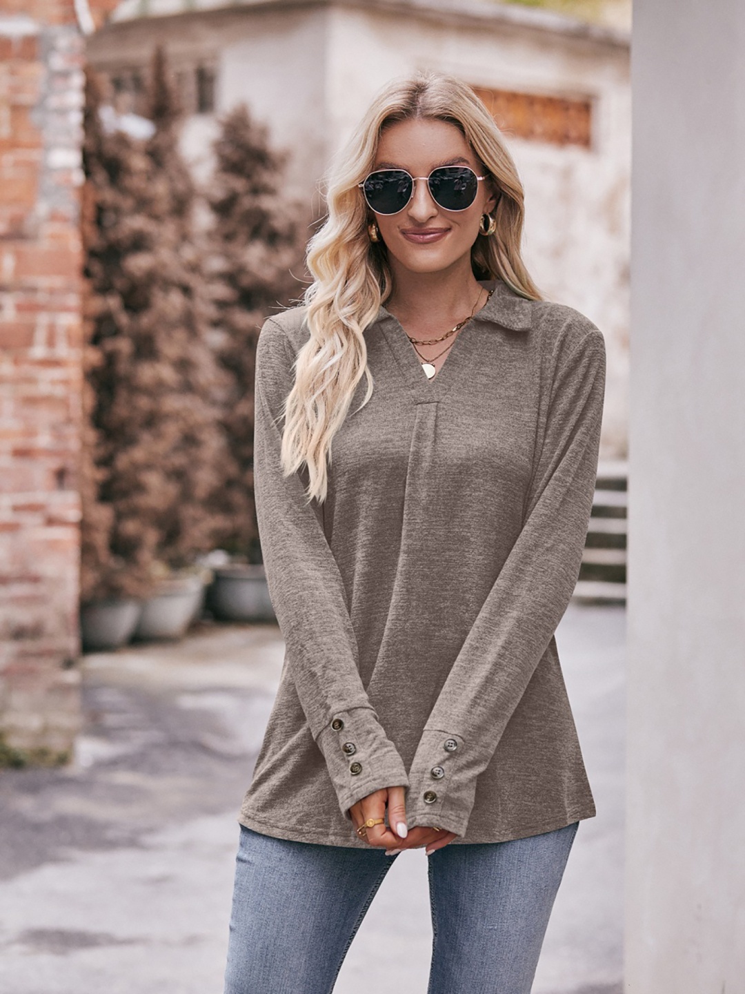 

StyleCast x Revolte Boxy Top, Khaki