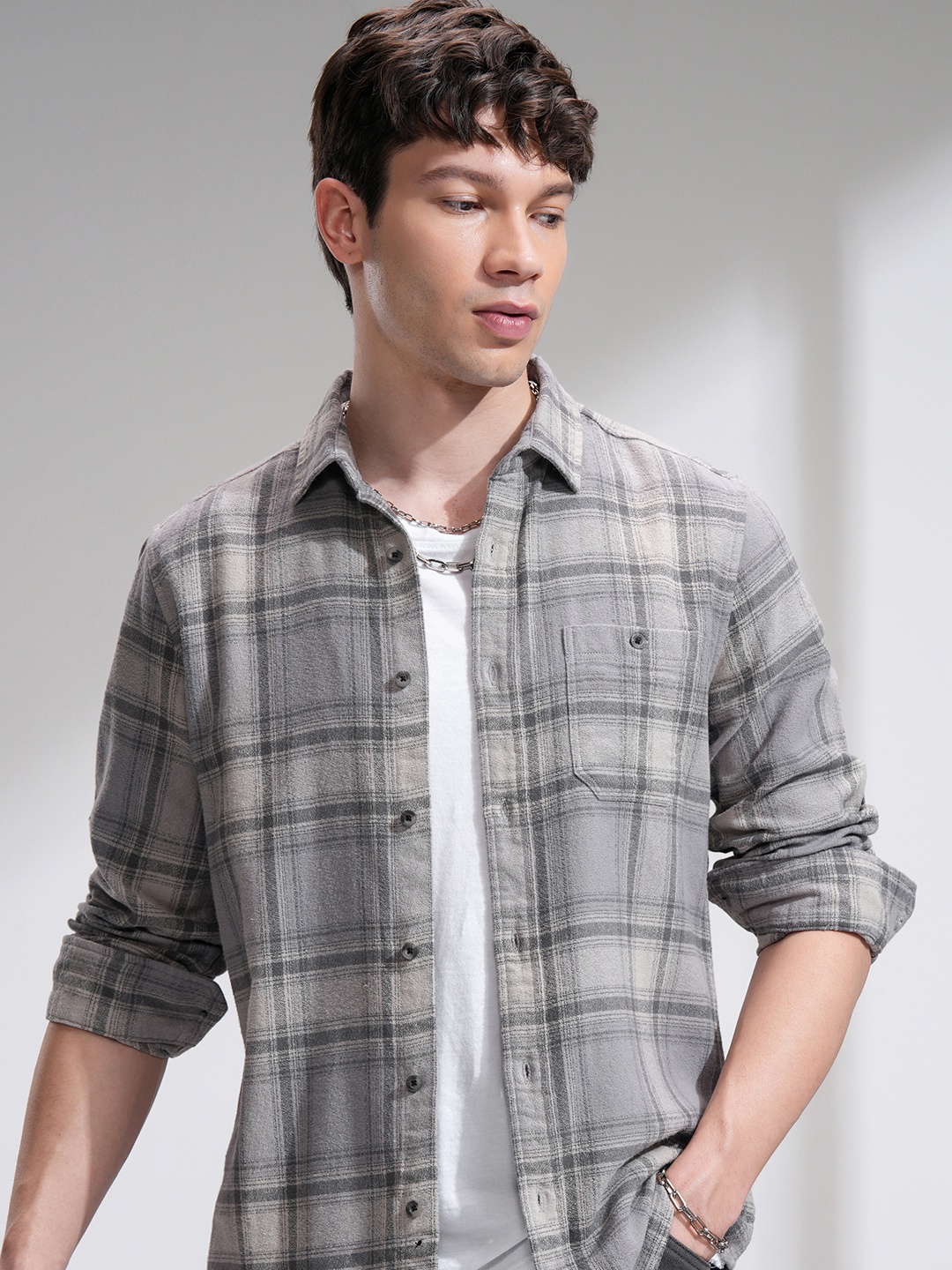 

HIGHLANDER Men Textured Casual Checked Shirt, Green