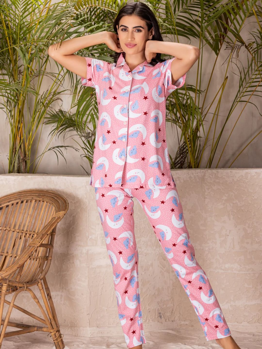 

NIJANAND TEXTILE Lapel Collar Short Sleeves Night suit, Pink