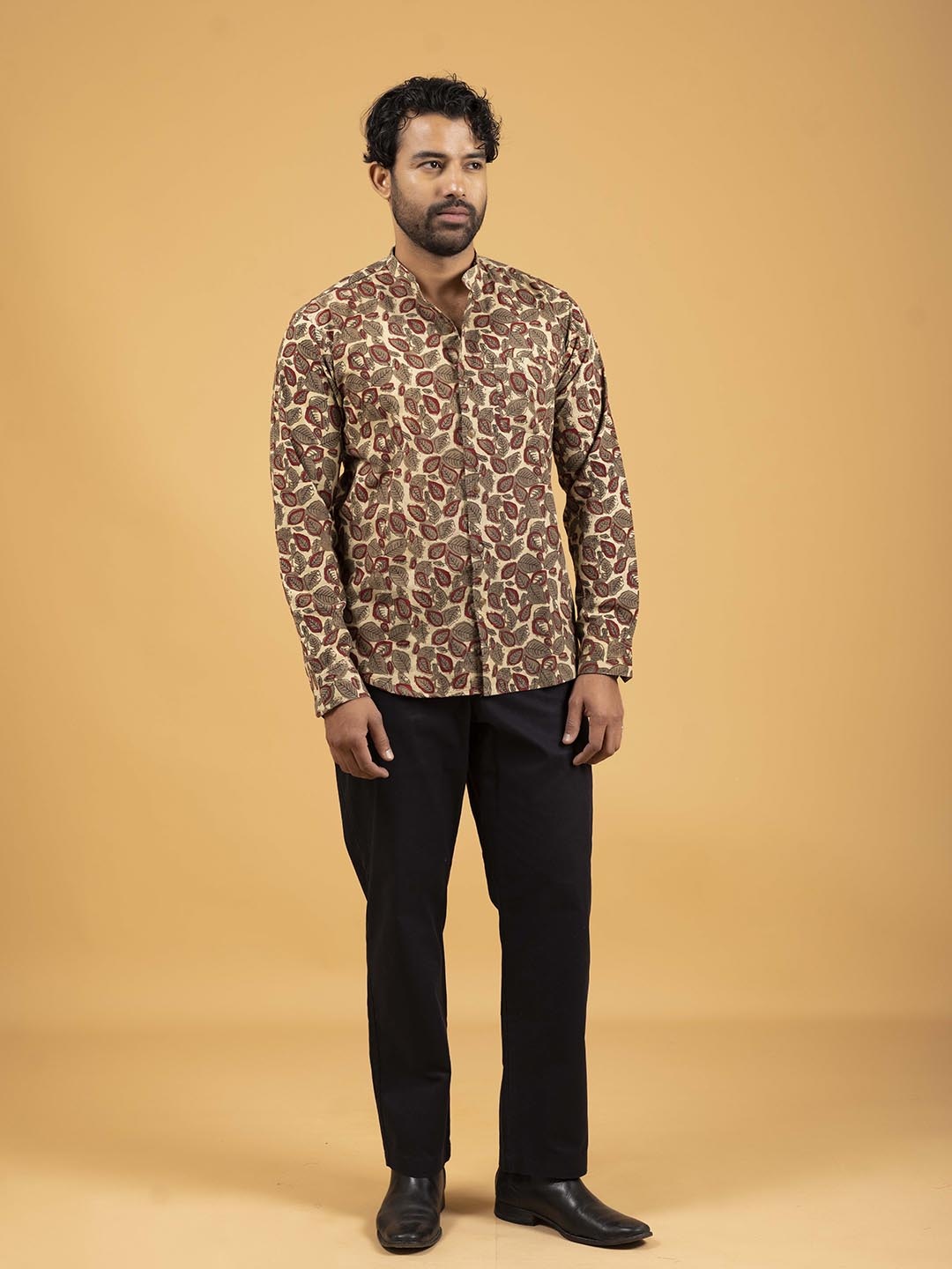 

SPARSA Men Standard Opaque Printed Casual Shirt, Brown
