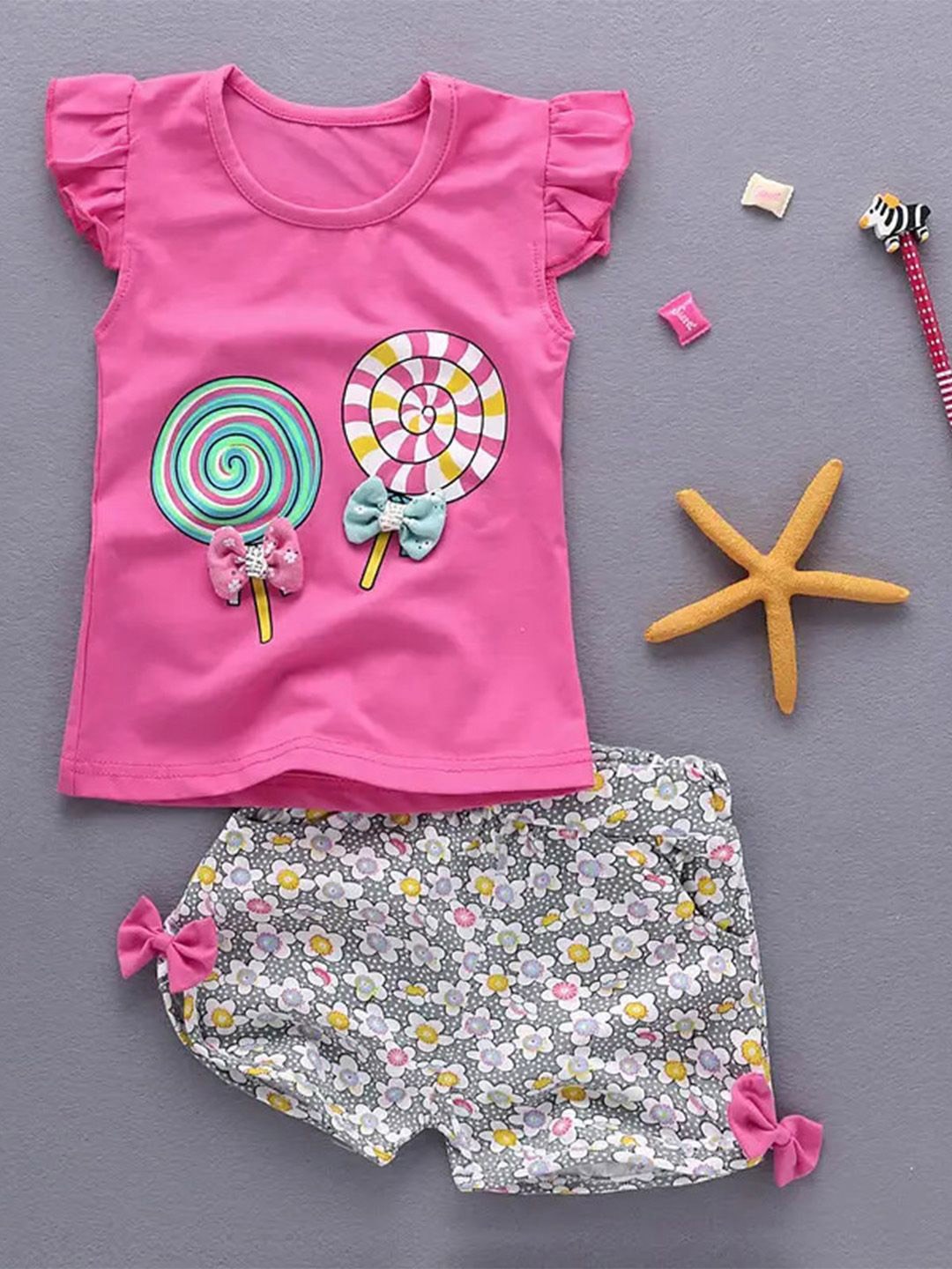 

Bold N Elegant Girls Printed Round Neck T-Shirt With Shorts, Pink