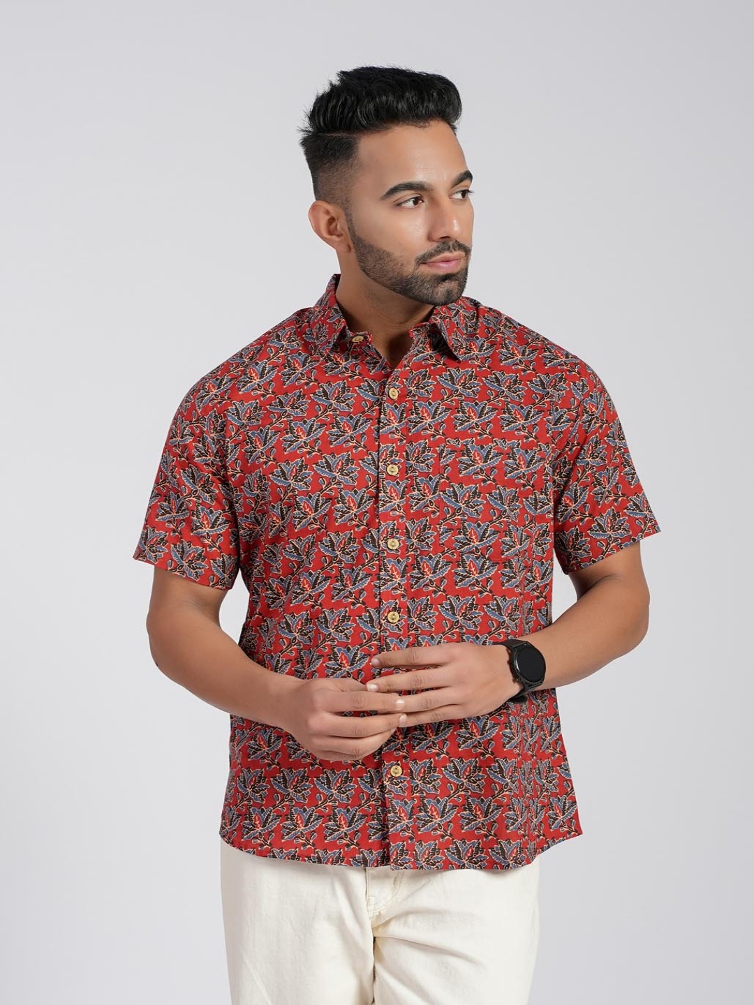 

Cotton Curio Men Comfort Fit Spread Collar Floral Printed Cotton Casual Shirt, Red