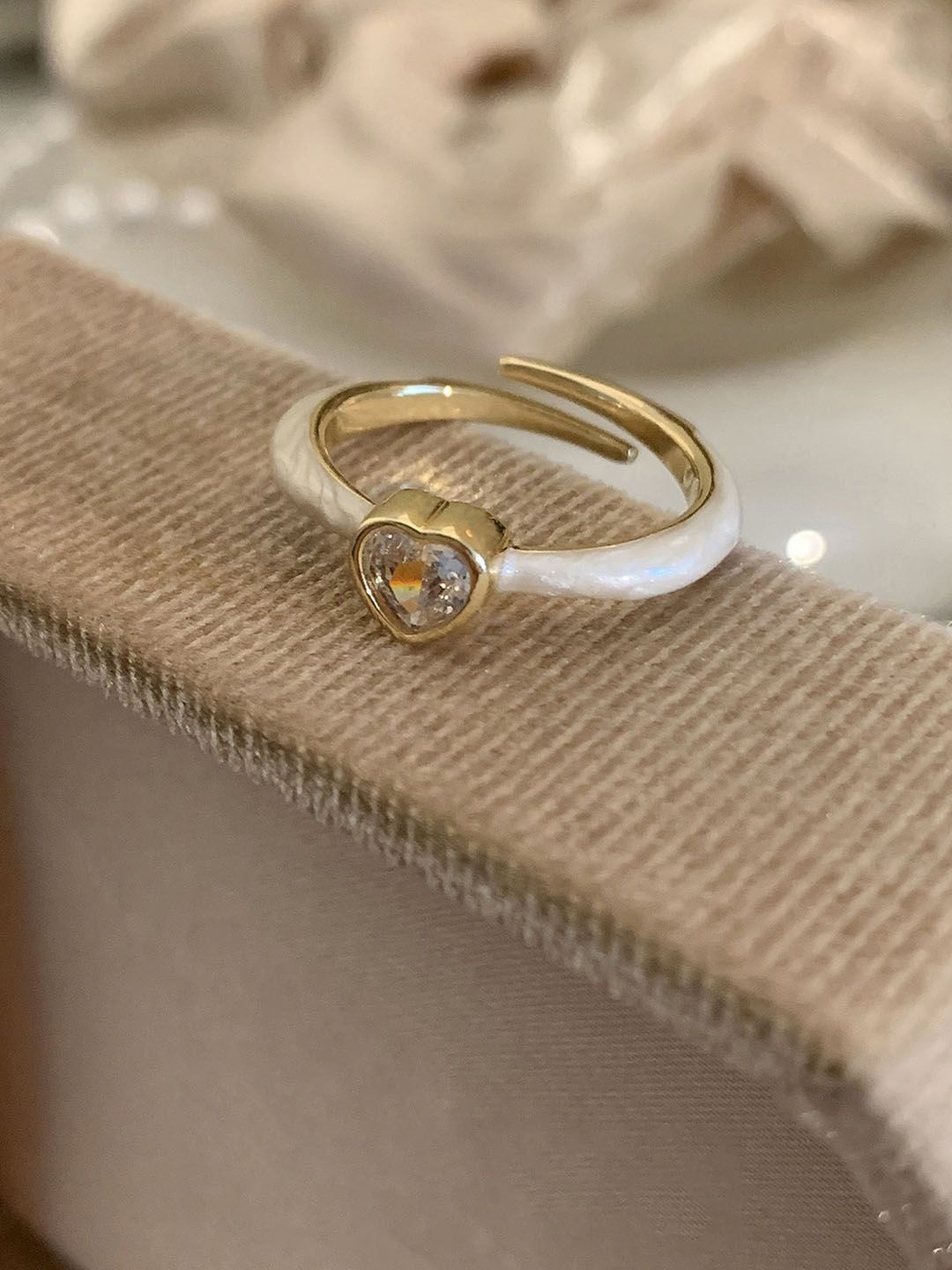 

StyleCast Elegant Silver-Toned Stone-Studded Heart Shaped Finger Ring