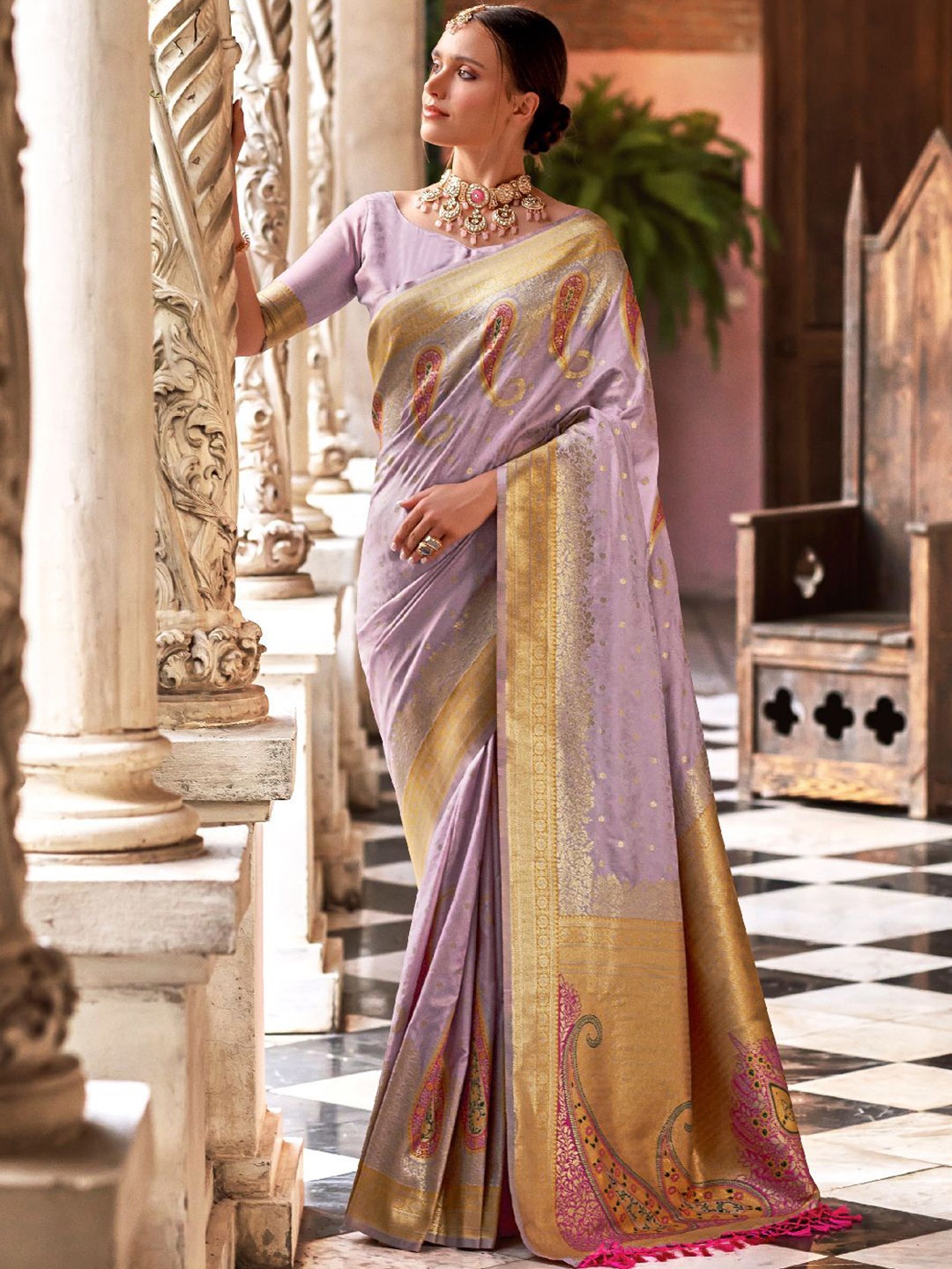 

Panzora Ethnic Motifs Zari Saree With Unstitched Blouse Piece, Lavender