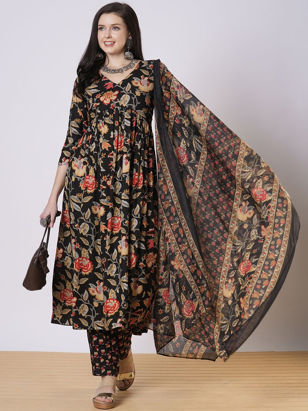 

Anni Designer Women Floral Printed Regular Kurta with Trousers & With Dupatta, Black