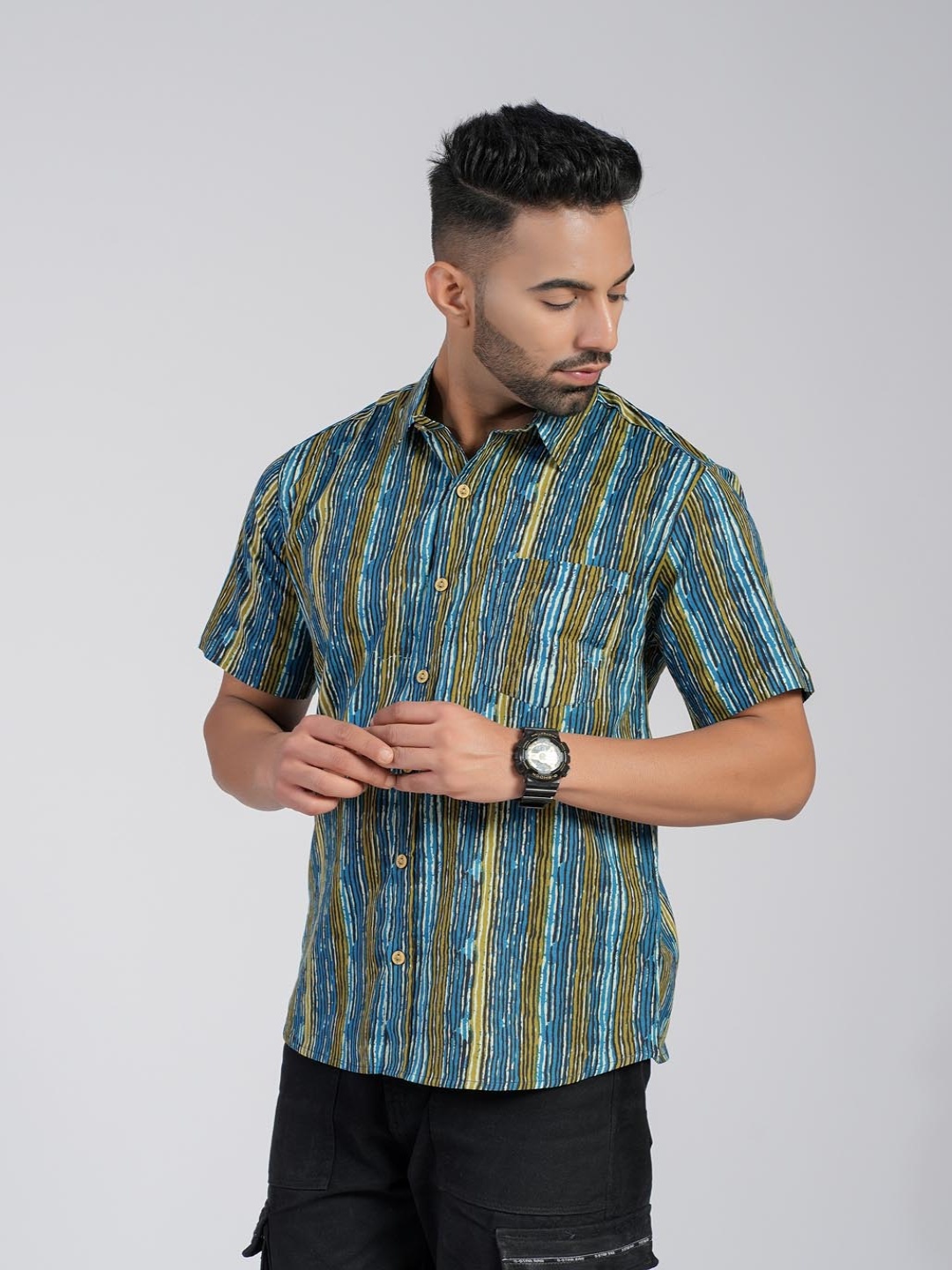 

Cotton Curio Men Comfort Opaque Striped Casual Shirt, Blue