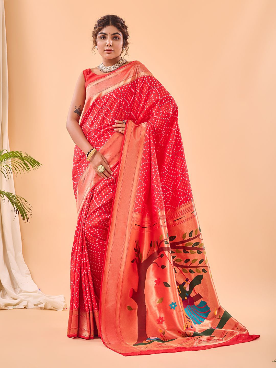 

TORONFRAS Woven Design Zari Kanjeevaram Saree, Red