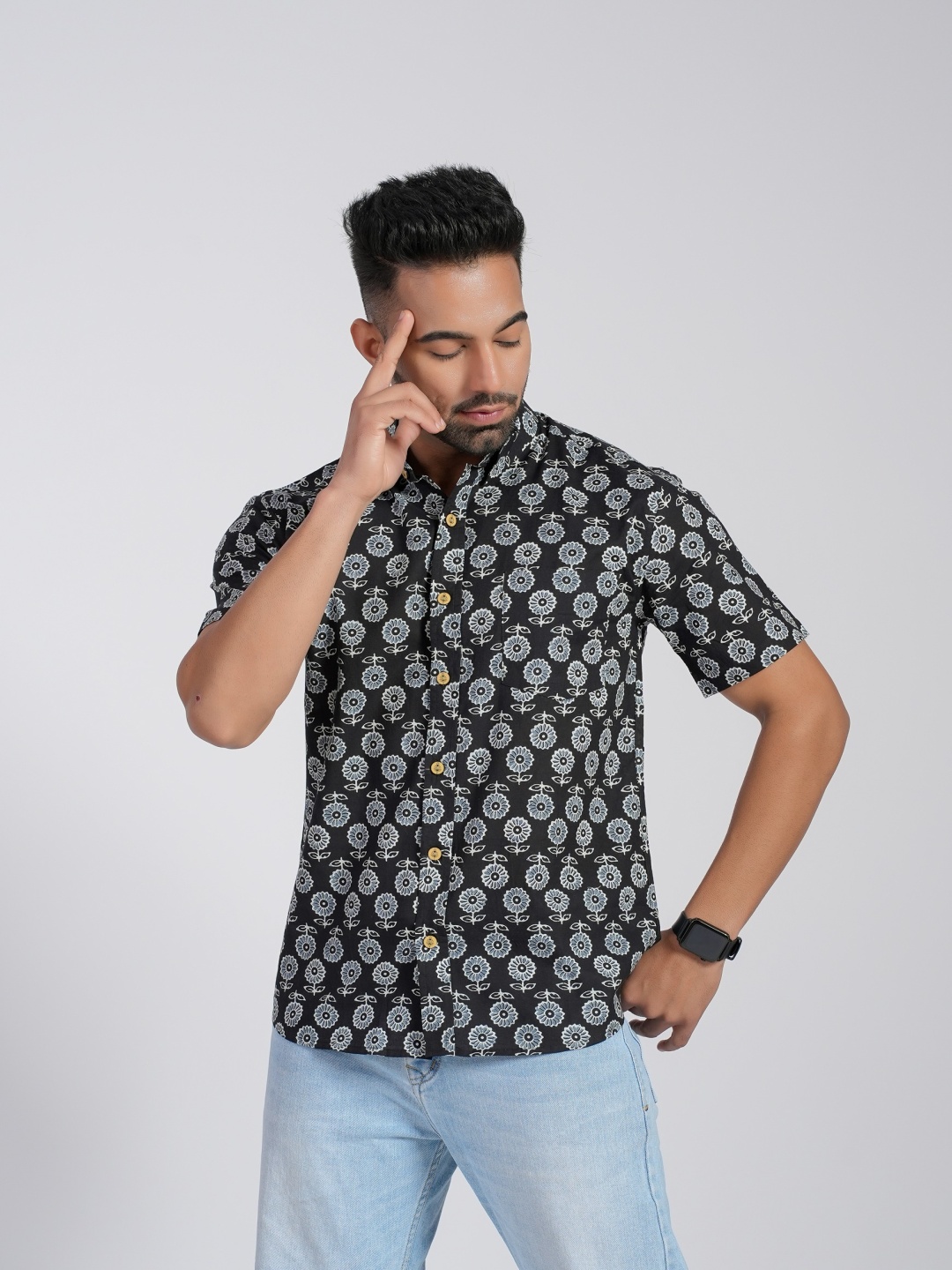 

Cotton Curio Men Comfort Fit Spread Collar Floral Printed Cotton Casual Shirt, Black
