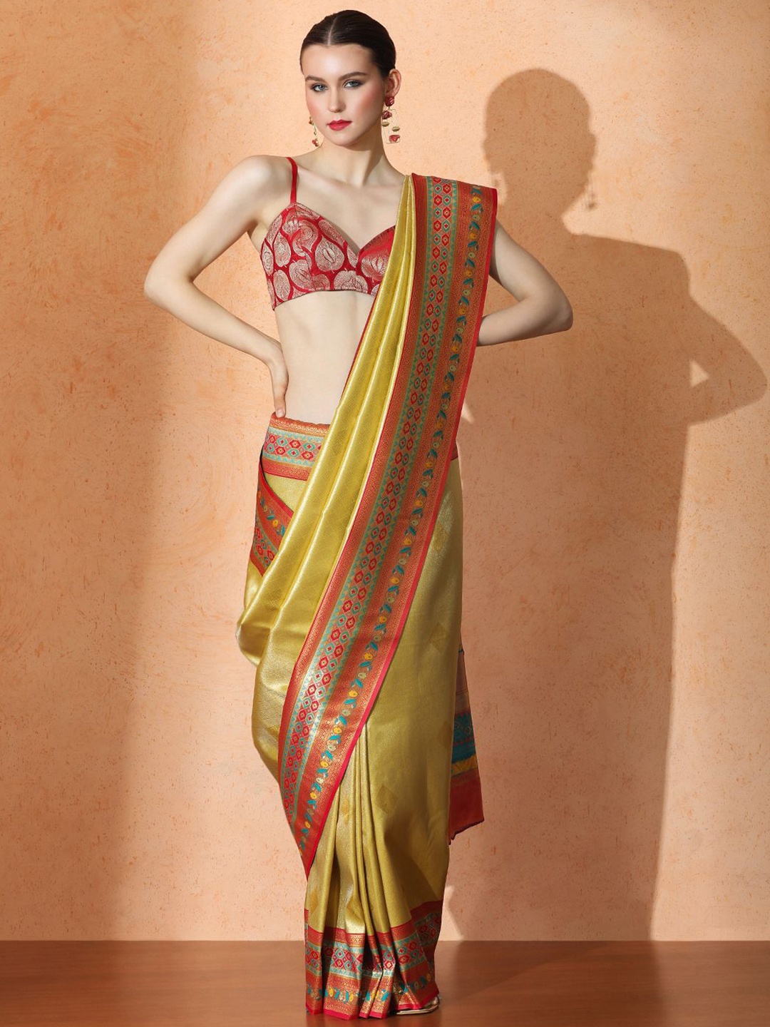 

SARHA Woven Design Kanjeevaram Saree, Gold