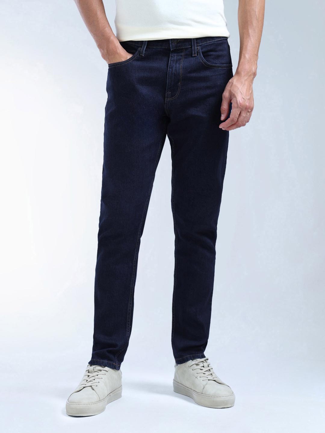 

Flying Machine Men Slim Fit Light Fade Stretchable Jeans, Blue