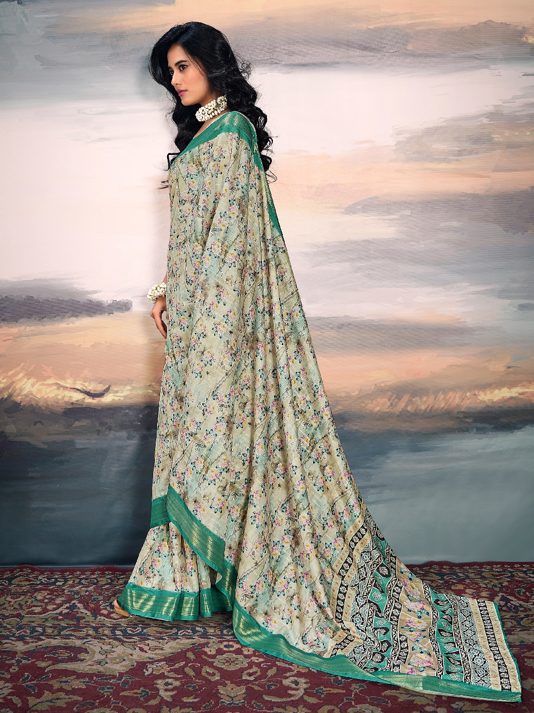 

Panzora Floral Zari Designer Saree, Green
