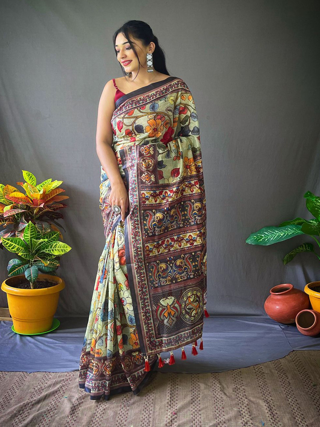 

TORONFRAS Ethnic Motifs Chanderi Saree, Green