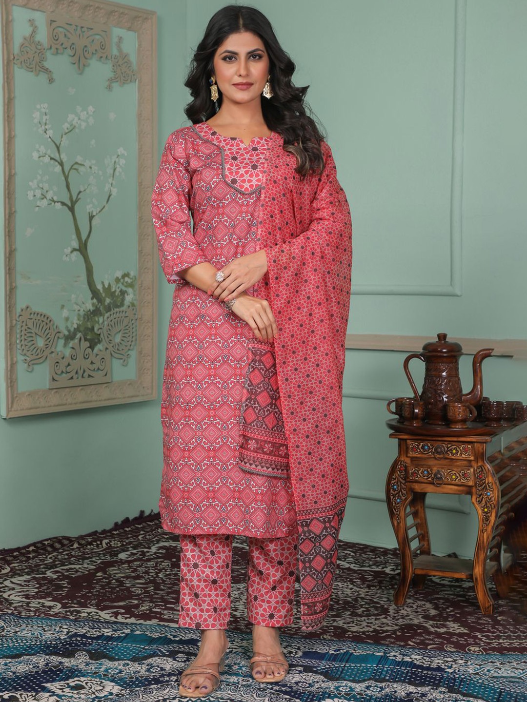 

KALINI Floral Printed Notch Neck Straight Kurta With Trouser & Dupatta, Maroon