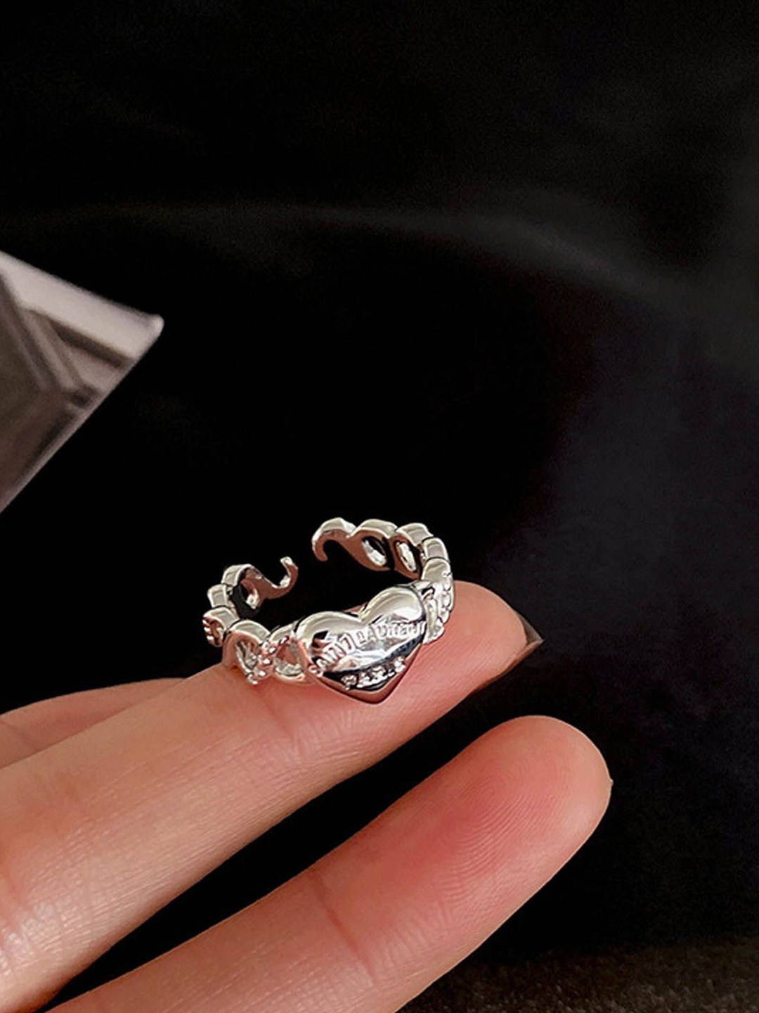 

StyleCast Elegant Silver Toned Intricate Textured Adjustable Finger Ring
