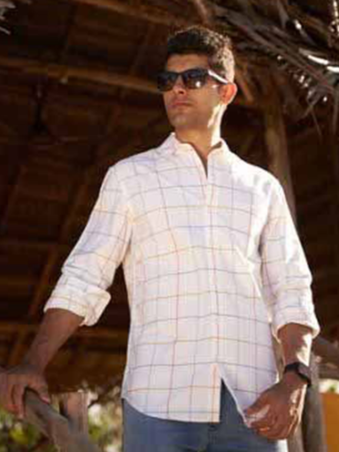 

PINK SUPPLY Men Classic Fit Spread Collar Windowpane Checked Cotton Casual Shirt, White
