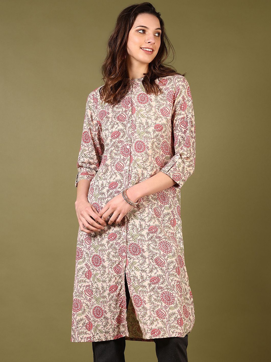 

V-Mart Floral Printed Mandarin Collar Roll-Up Sleeves Straight Kurta, Beige