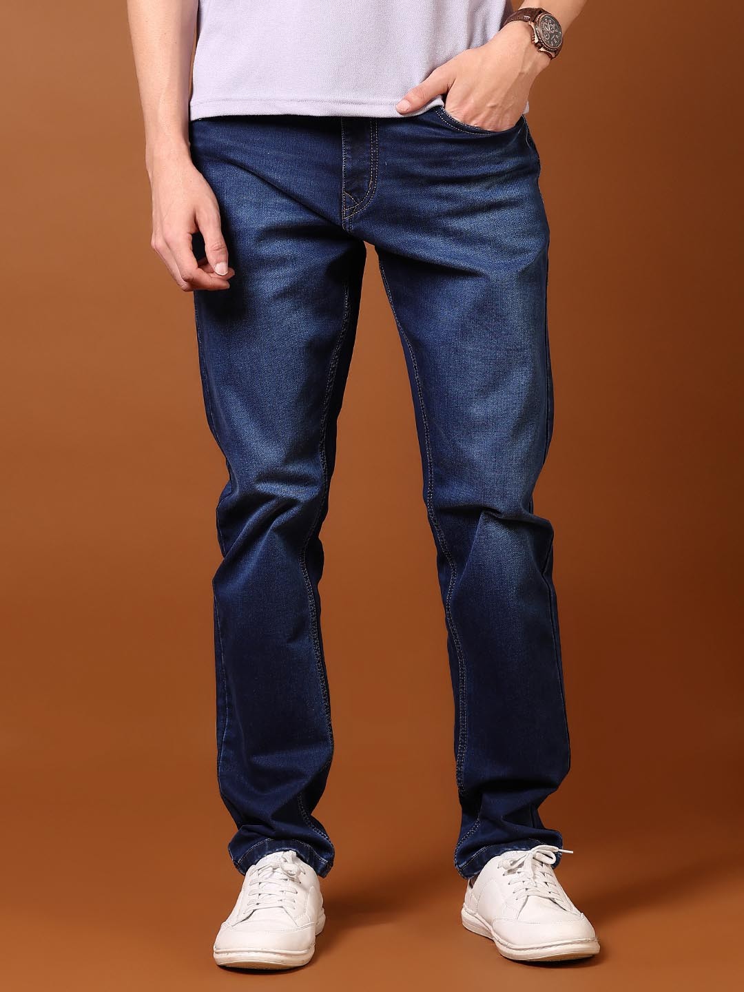 

V-Mart Men Light Fade Jeans, Blue