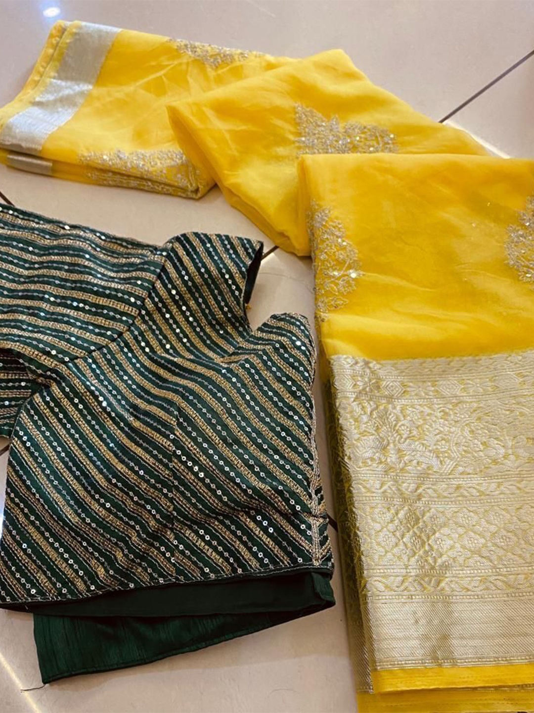 

bansari textiles Woven Design Zari Organza Saree, Yellow