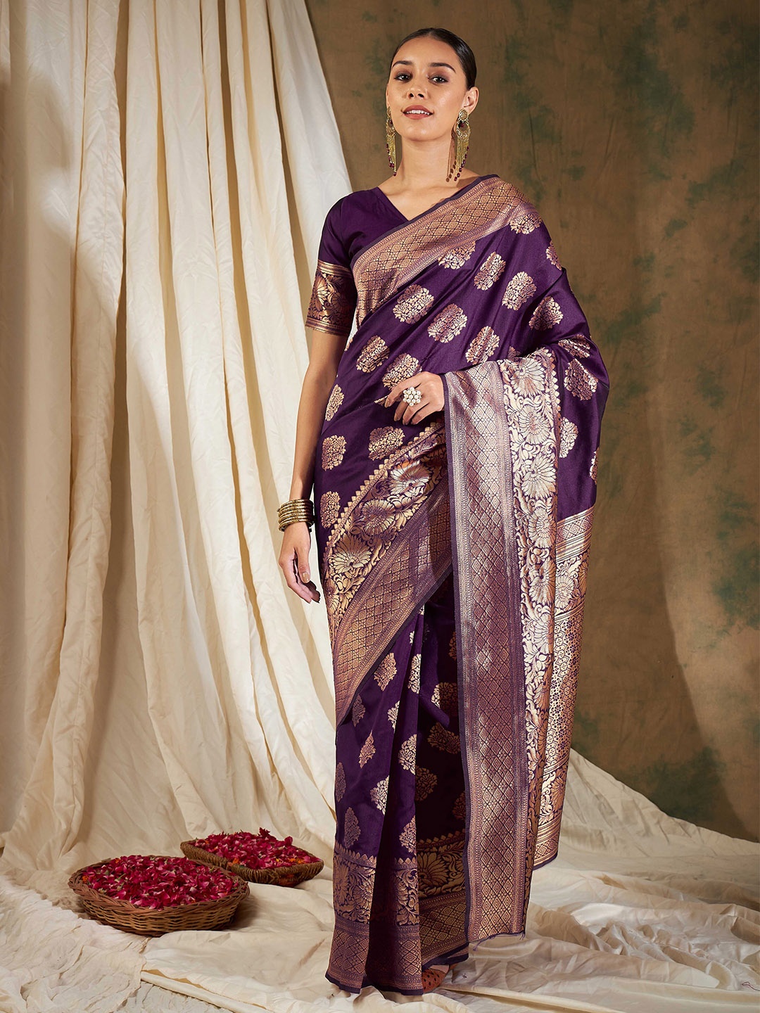 

DEVATITHI Purple Banarasi Silk Saree
