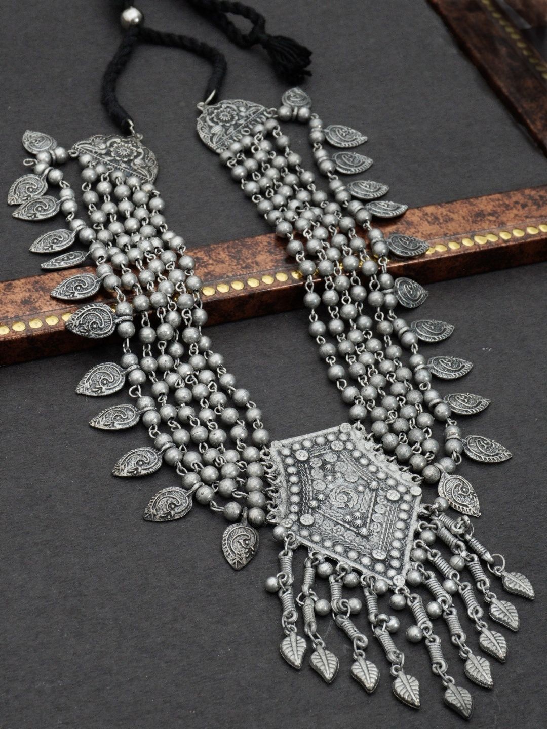 

Niscka Silver-Plated Oxidized Grey Beads Necklace